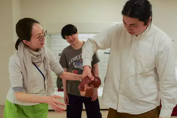 「世界の楽器が大集合！？　国立音楽大学 楽器学資料館の展示室にランパンプスが潜入！」の画像