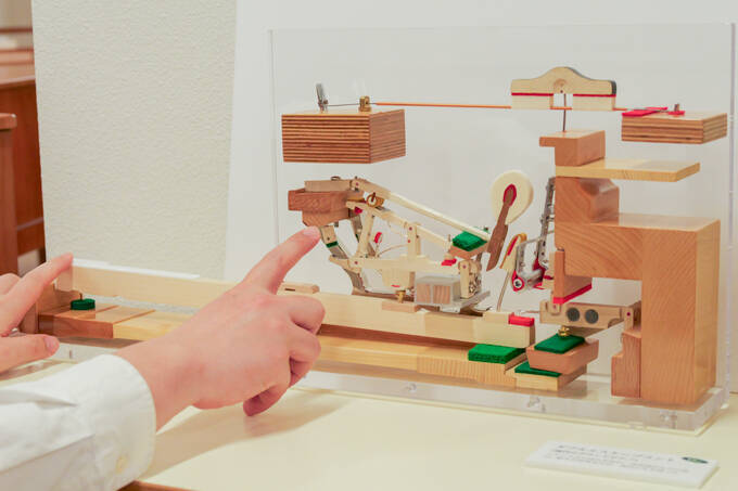 世界の楽器が大集合！？　国立音楽大学 楽器学資料館の展示室にランパンプスが潜入！