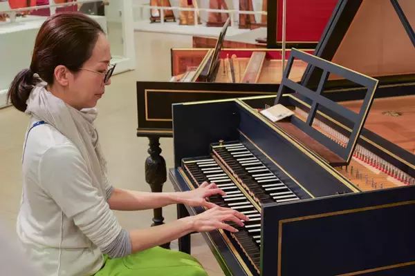 「世界の楽器が大集合！？　国立音楽大学 楽器学資料館の展示室にランパンプスが潜入！」の画像