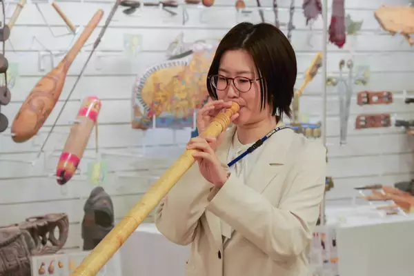 「世界の楽器が大集合！？　国立音楽大学 楽器学資料館の展示室にランパンプスが潜入！」の画像