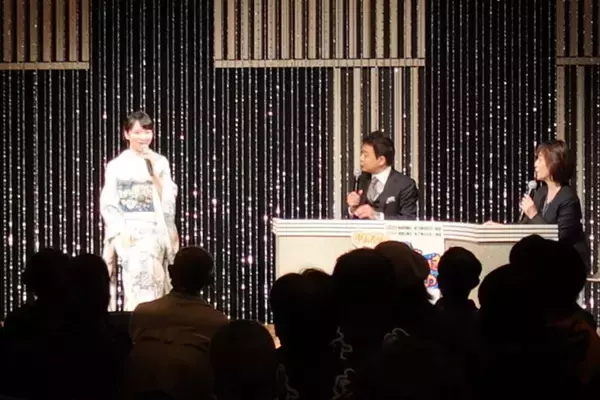 「伍代夏子、愛犬との旅へ　1年待ちのキャンピングカーが納車」の画像