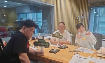 サンド伊達、後輩芸人・ゼンゴーの天然っぷりにプライベートのはずの沖縄旅行でもツッコミが冴え渡る！