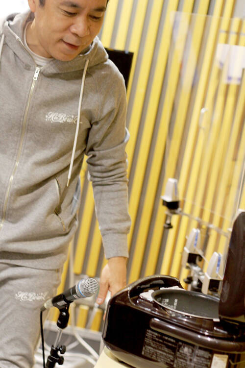 「あっ！ 炊けました！」岡村隆史、炊飯器の“白米急速”に感激