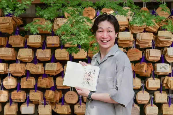 「乃木坂46の聖地！？　明治の英雄を祀る乃木神社にてランパンプスが合格祈願！」の画像