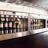 飲んで、見て、知って……1日中ワインを楽しめる「リゾナーレ八ヶ岳」　1万2千本のワインボトルが彩る「ワインリゾートクリスマス2025」開催