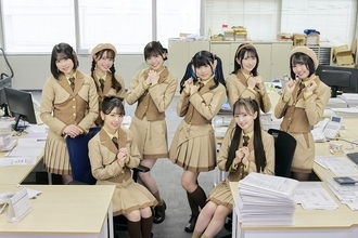 佐久間宣行プロデュースのアイドルがお仕事応援バラエティに挑戦！『お疲れ様です！ラフ×ラフの新生活もチョコっとひと息！』配信決定