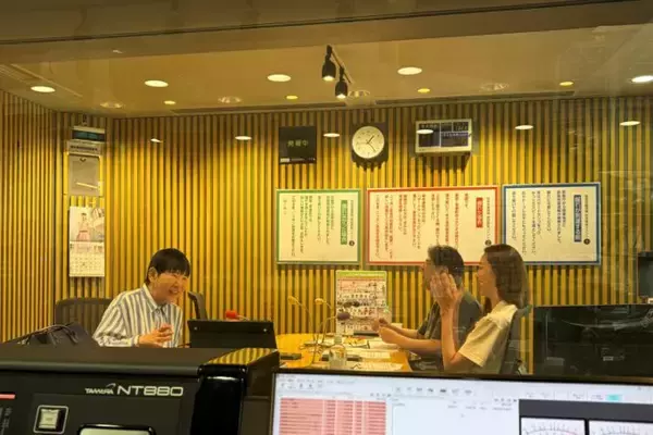 「観月ありさとラジオ初対談！『ゴッドアフタヌーン アッコのいいかげんに1000回』」の画像