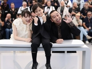 「本当にお綺麗」綾瀬はるか、“家族”ショット公開！ 「本当の親子みたいで愛おしい」「素敵な家族」