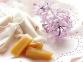 家族に喜ばれそうな「北海道の1000円未満のお土産」ランキング！ 「生キャラメル（花畑牧場）」を抑えた1位は？