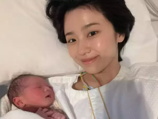 「男の子が生まれました」小池美由、第1子出産を報告！ 「出産ってすっぴんだよね…!?」の声も