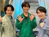 「「生徒にしてください」阿部亮平、中村倫也＆神木隆之介とのスリーショット！ 「教師役似合いすぎてる」」の画像1