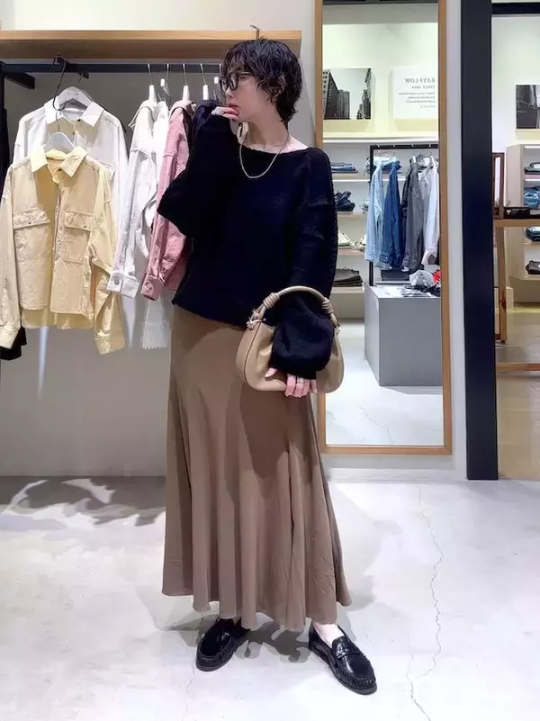 「【やってはいけない3月のNGコーデ】季節外れだと「ダサ見え」する!? 大人が避けたいNGポイント3つ」の画像