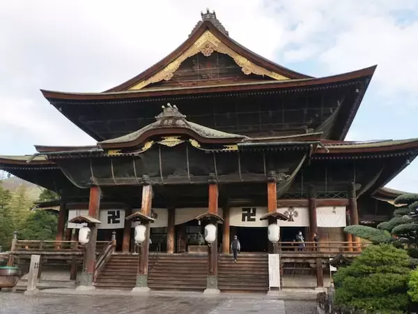 長期休みに行きたいと思う「長野県の旅行先」ランキング！ 2位「善光寺」を抑えた1位は？【2026年調査】