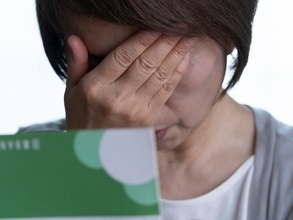 「遺族年金は生活保護費と大差ない」夫が69歳で急逝、71歳女性が丸の内で清掃パートに立つ現実