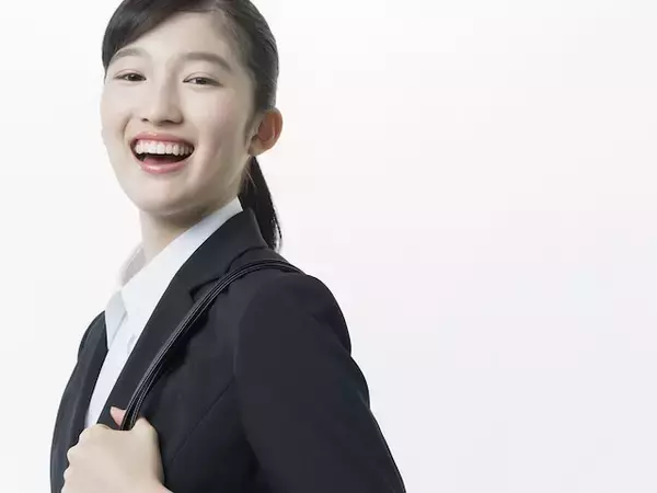 国家公務員の年金は月いくら？男性約19万4000円、女性約17万3000円