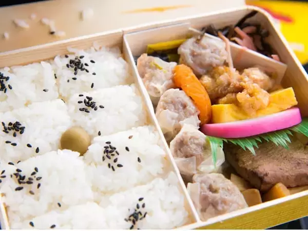 崎陽軒、「横濱チャーハン」の内容変更を発表。鶏が小海老チリソースに「グリンピースを抜いてほしい」