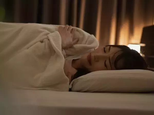 Q. 寒さで熟睡できません。冬も快眠するコツはありますか？【日本睡眠学会所属医師が回答】