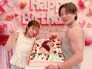 「39歳になりました」辻希美、39歳のバースデーショット！ 夫・杉浦太陽や友人たちとの誕生日会を公開