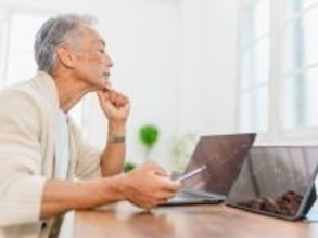 老後の貯蓄は9700万円「子どもは授からず、幸か不幸かお金だけは貯まる一方」66歳男性の年金生活