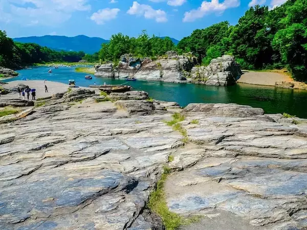 一生に一度は行きたいと思う「埼玉県の絶景スポット」ランキング！ 2位「羊山公園」「長瀞岩畳」を抑えた1位は？【2025年調査】