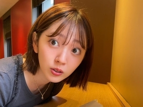 「合成だよね!?」鈴木愛理、朝からアレを5枚重ね食い？ 「やってることが高2の男子」「見るだけで胸焼け」