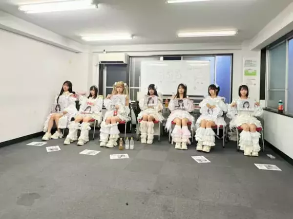 「いくらなんでもそれは無い」琴吹ゆず、“特典会0人”ショットに反響「まじで？」「シュールやなぁ」