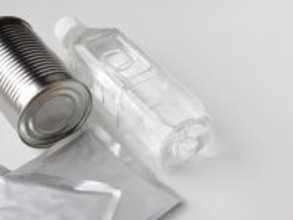 「買うのが面倒くさいので、毎年長期保存食が届くのが助かる」52歳女性が買ってよかった株主優待