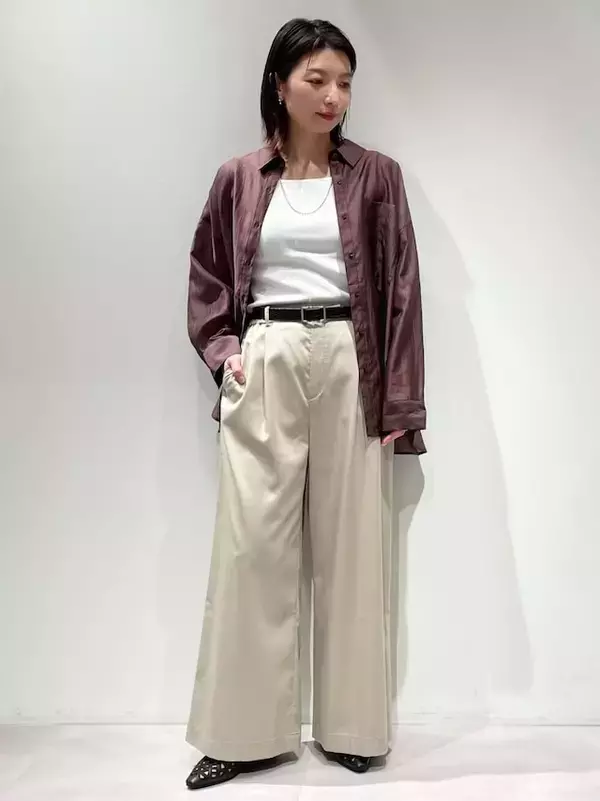 「【やってはいけない5月のNGコーデ】実は「隠し過ぎ」も太って見える!? 大人が避けたいNGポイント3つ」の画像