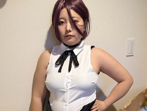 “20キロ増大”の人気女性タレント、『チェンソーマン』コスプレもチャック閉まらず「これ2XLなんだけどなあ」