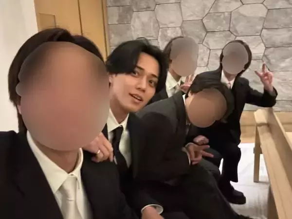 「え？！ 二次元ではないの？」キンプリ永瀬廉、親友の結婚式に参列「新郎の友達におったら気絶するて」