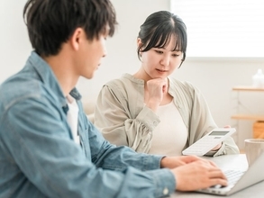 世帯年収760万円「2人とも働いている量に対して収入が少ない」28歳男性の共働き給与事情