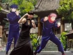 Cocomi、黒ドレス姿で『呪術廻戦』など人気アニメブース堪能！ 香港イベントのアンバサダー務める