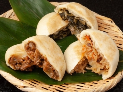 旅先で食べたい「長野県のご当地グルメ」ランキング！ 2位「おやき」、1位は？ 【2025年調査】