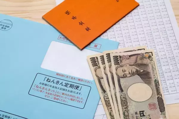 現在57歳です。高卒で働き出し厚生年金も払っています。60歳以降どれだけ年金を受け取れるか、教えてください