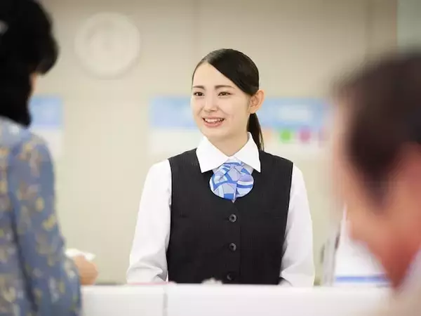 元銀行員は見た！窓口でのふるまいでわかる「お金が貯まる人・貯まらない人」