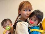 「「ええ！！だいぶ成長されている」中川翔子、双子を一人で抱える姿に反響「すっかり母ちゃん業満喫してるなぁ」」の画像1