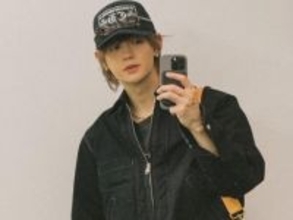 「チャラめな平成男子」佐野勇斗、茶髪にイメチェン！「過去最高ビジュ」「可愛いのに手ゴリゴリに漢」