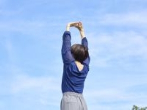 アラフィフ女性が「捨てると楽になるもの」3選。人生後半が軽くなる手放し術