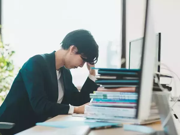 遺族年金と老齢厚生年金、両方もらえると思っていたのに減るのはなぜ？