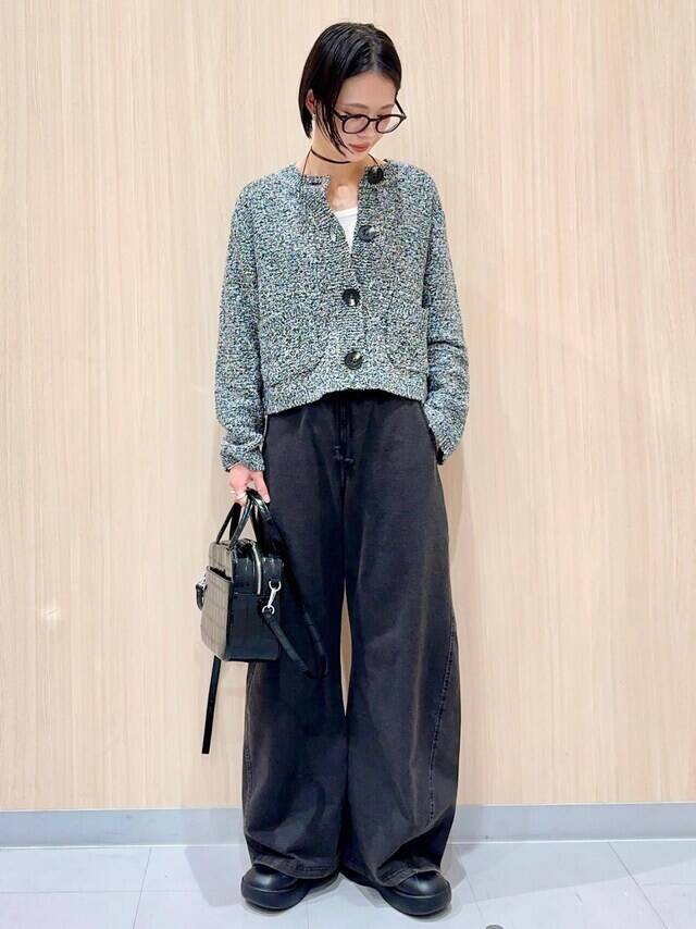 【GU】2990円なのに高見え！ ジャケット感覚で羽織れる「ツイード風カーデ」でつくる大人の秋コーデ