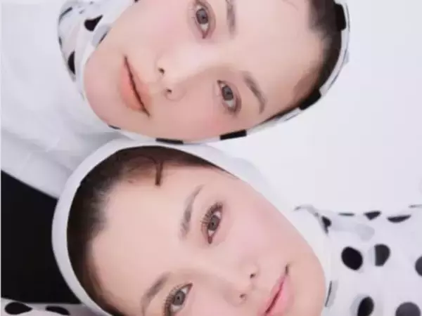 「双子のお姉さん？」蛯原友里、双子？ ショットに「これは合成なのか？」「上がユリさん？？」の声