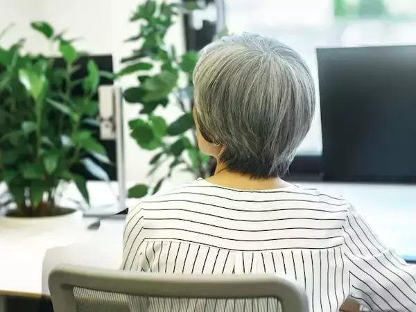 年金月16万円「現職の雇用は70歳まで、元気なうちは働いていたい」67歳女性の年金以外の収入