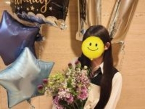 「早いね～」畑野ひろ子、美人な雰囲気漂う17歳長女の誕生日ショット公開！ 「あっという間に17歳ですね」