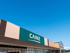 「人をダメにするタイプのクッション！」CAINZの“くつろぎクッション NEDOCORO”が話題。一度座ったら抜け出せない座り心地