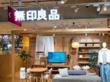 「「これめっちゃいいですね！」無印良品の「マグネットケーブルホルダー」に絶賛の声。電源まわりをすっきり整理」の画像1