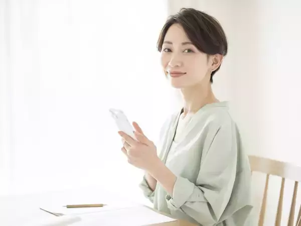 ゆうちょ銀行と高金利な地方銀行の定期預金。50万円を1年預けた場合の利息は？