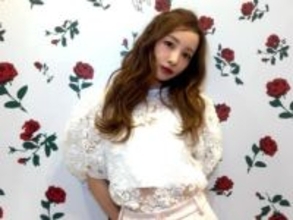 「超似合う」板野友美、春らしいピンクコーデに絶賛の声！ 「おしゃれでスタイル良くて可愛い」