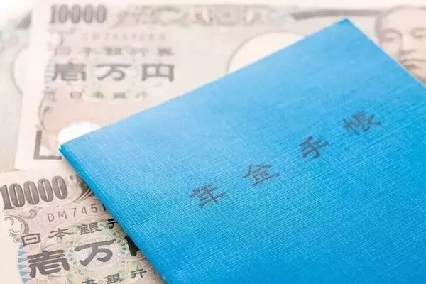 厚生年金は65歳から受給するとして、国民年金だけを62歳から繰上げ受給することはできますか？