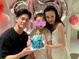 「「かわいいLv35」板野友美、夫＆娘との35歳バースデーショット！ 「かっこよすぎ」「とても35歳に見えない」」の画像1