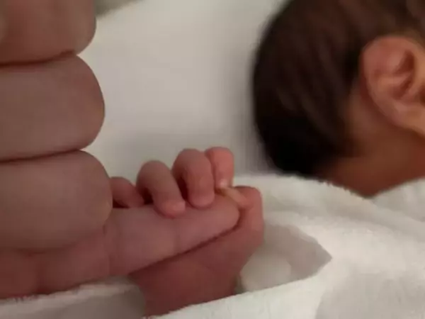 慶應卒の元筋肉アイドル、第1子出産を報告！ リスクを乗り越えた先に命誕生「どうかご無理なさらず」